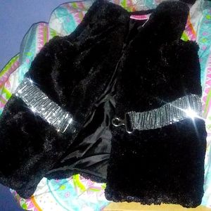 Young 💕  faux Fur Vest